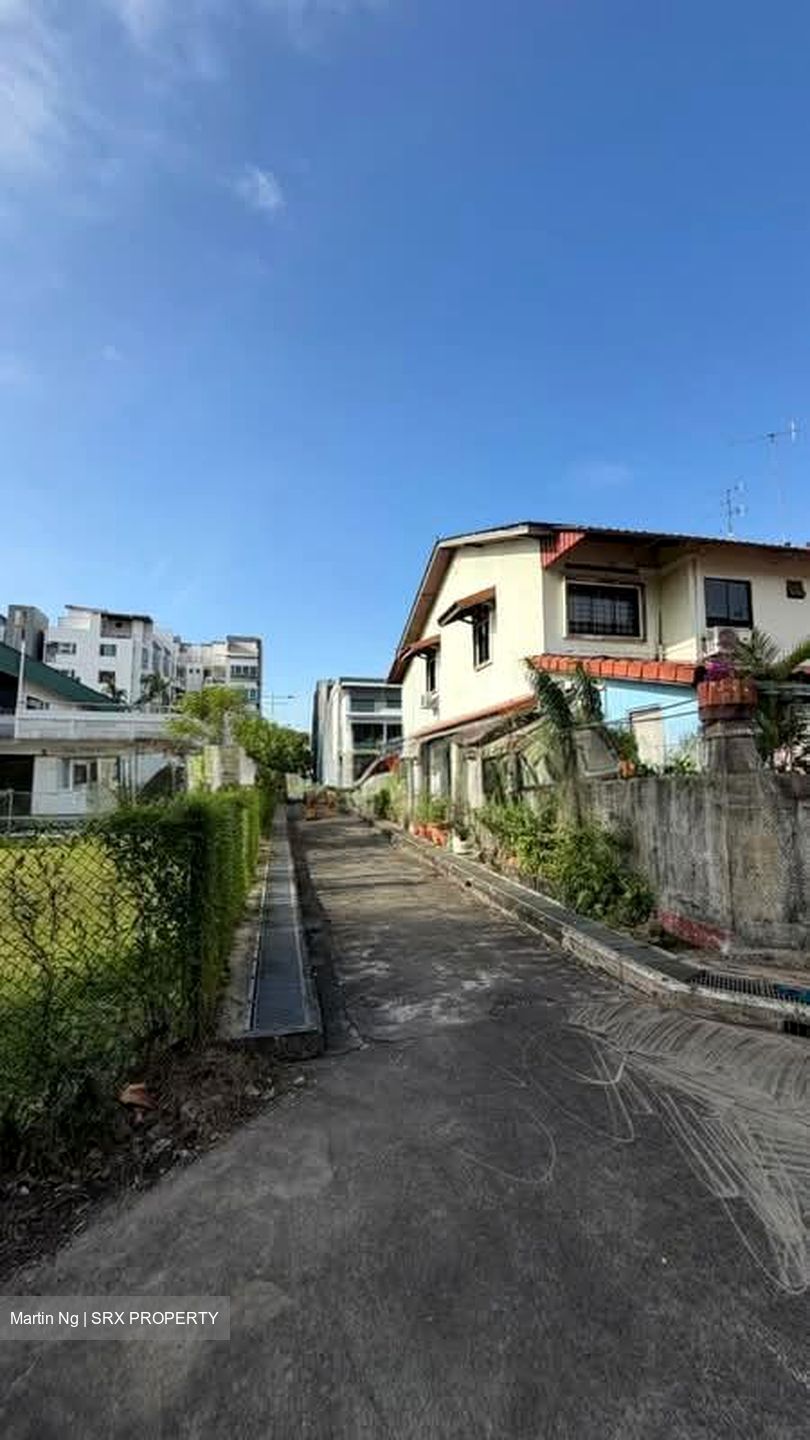 Changi Road (D14), Shop House #534711761